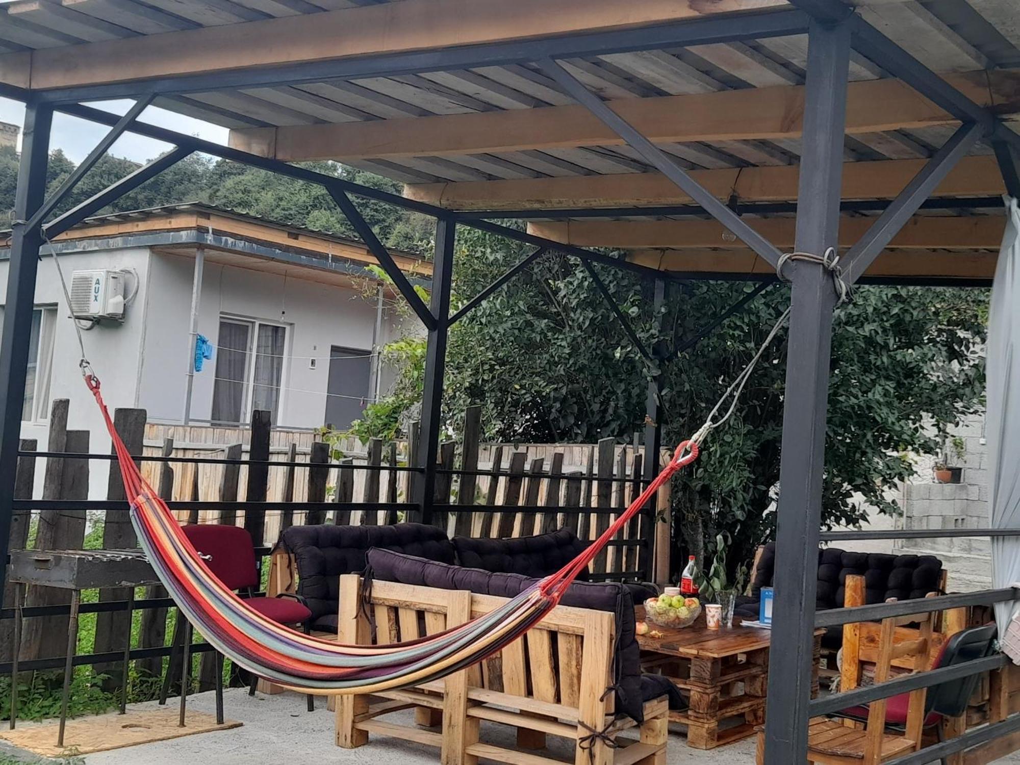 Lela Guest House Mestia Exterior photo